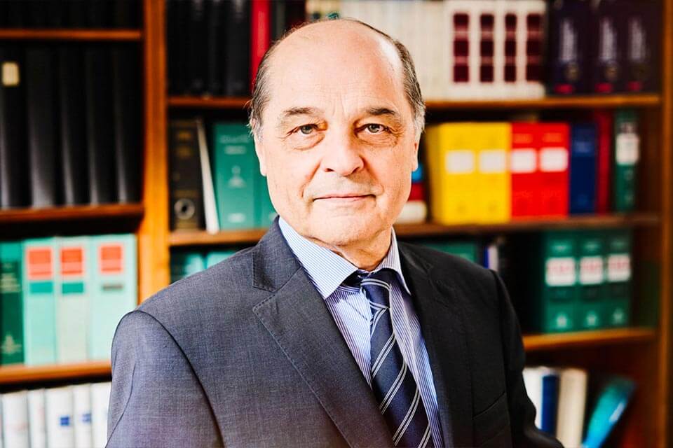 Portraitbild Herr Lutz